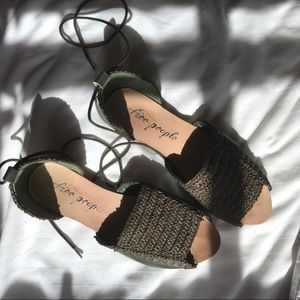 free people sandals! 🌿